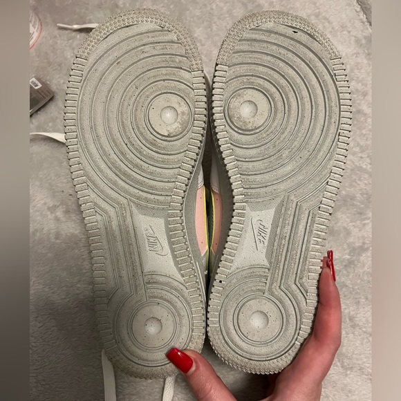 Nike Air Force 1 - Picture 3 of 9